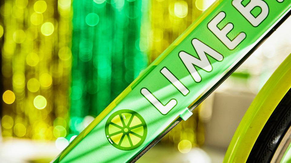 H Lime προσφέρει δωρεάν διαδρομές με πατίνια την ημέρα των εκλογών
