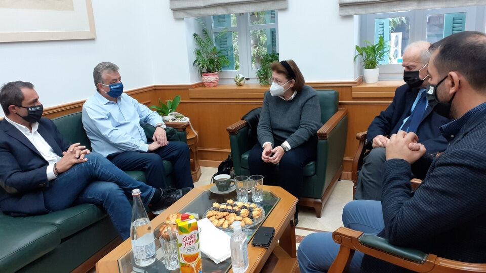 Μενδώνη: Άμεσα σωστικά μέτρα για σεισμόπληκτα μνημεία και κρίσιμα έργα πολιτισμού