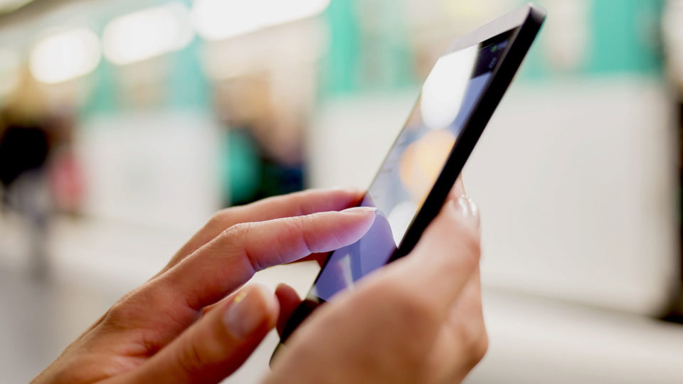 Focus Bari: ​Όλοι οι Έλληνες «λειτουργούν mobile online» - Τα τελευταία Focus on Tech Life Tips