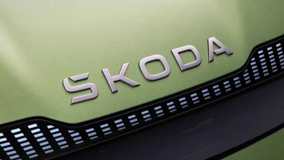 Αποκαλύφθηκε το λεκτικό σήμα της Skoda, θα αντικαταστήσει το logo στα αυτοκίνητα
