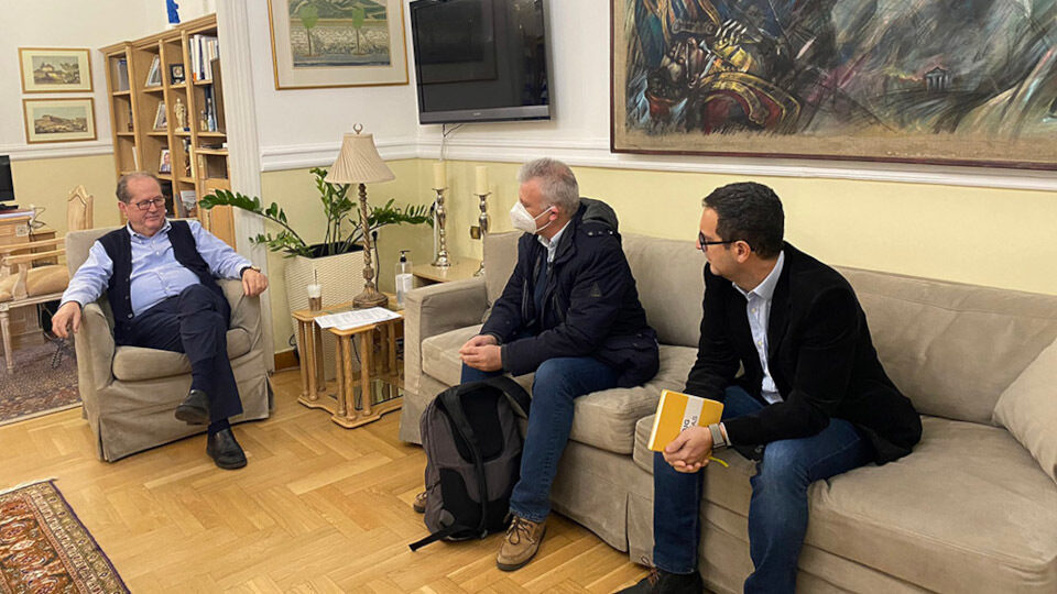 Μετεωρολογικός σταθμός στο κτήριο της Περ. Πελοποννήσου στο πλαίσιο του SodaSense του Πα.Πελ.