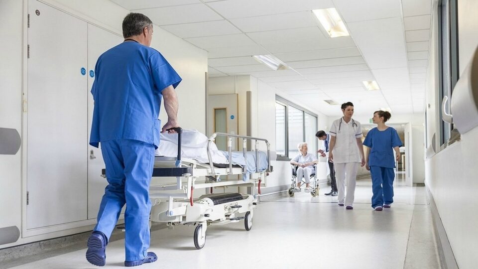 Μια «ακτινογραφία» στα οικονομικά μεγέθη των Δημοσίων Νοσοκομείων