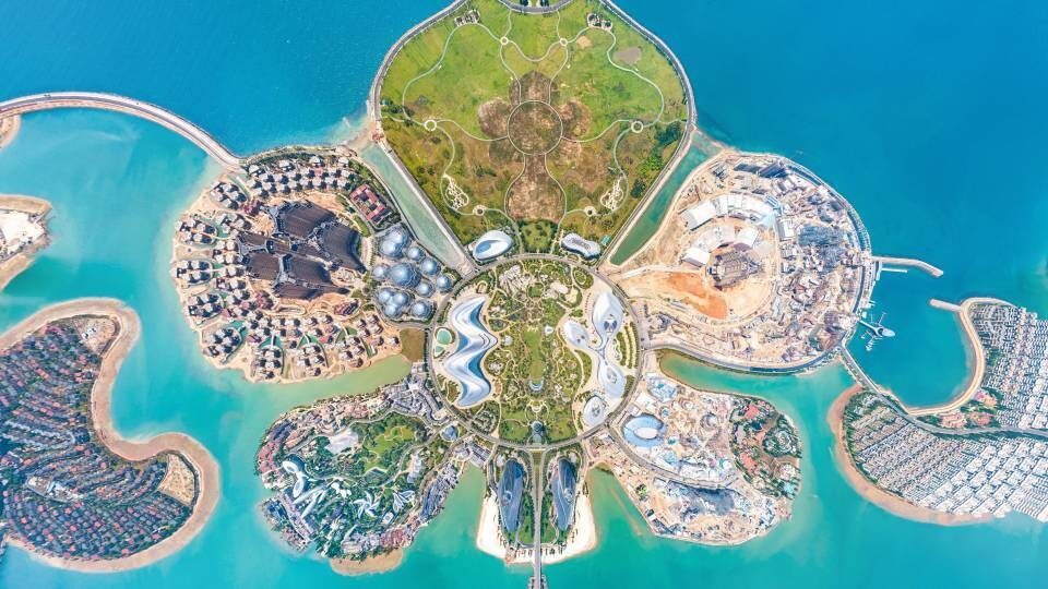 Εντολή κατεδάφισης 39 κτιρίων στο Ocean Flower Island έλαβε η Evergrande