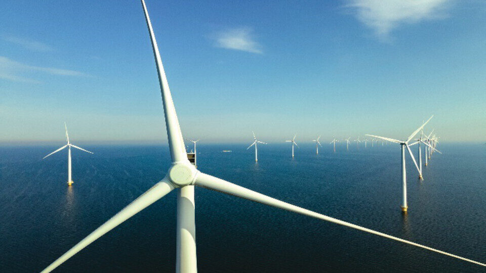 Cenergy: Ολοκληρώθηκε ο σχεδιασμός δυναμικού καλωδίου για τα πλωτά υπεράκτια αιολικά πάρκα