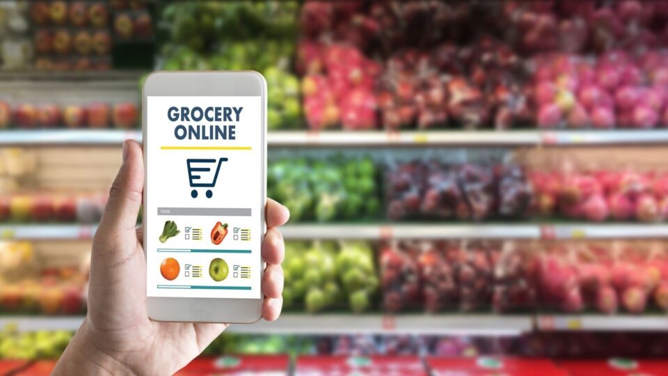 Αυξάνεται σημαντικά ο τζίρος στα online super market - Ποια προϊόντα πρωταγωνιστούν