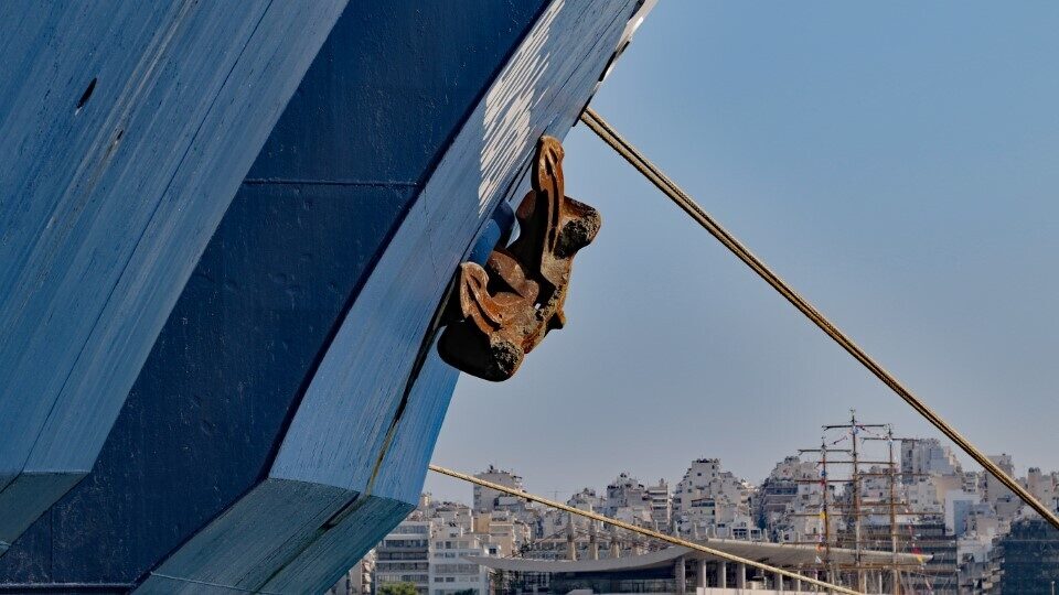 Εκπτώσεις σε ακτοπλοϊκά και αεροπορικά εισιτήρια για τους αναπληρωτές εκπαιδευτικούς