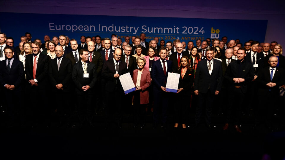 Βιομηχανία: 10 επείγουσες δράσεις για να ανακτηθεί η ανταγωνιστικότητα της Ευρώπης