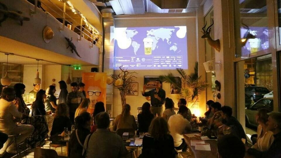 Η επιστήμη βγαίνει στα bar: Το Pint of Science επανέρχεται για δεύτερη χρονιά