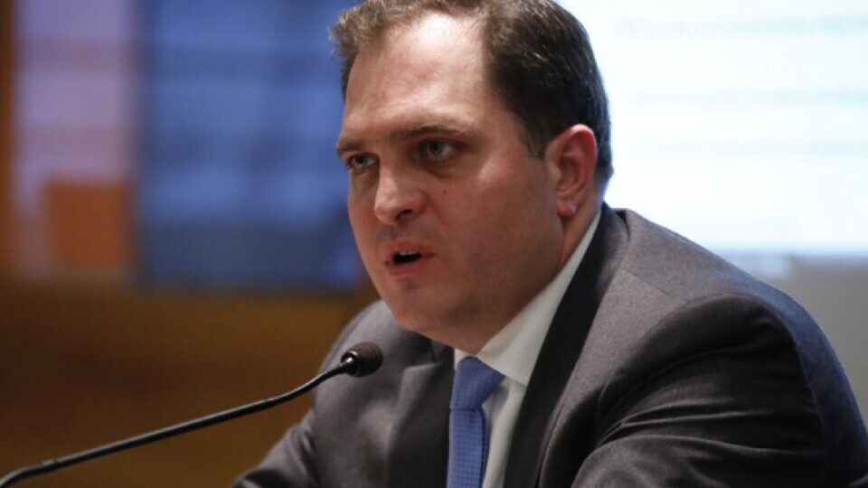 Πιτσιλής: Οι πυλώνες της ψηφιακής παρακολούθησης των συναλλαγών – Τι είπε για το πάρτι φοροδιαφυγής στη Μύκονο