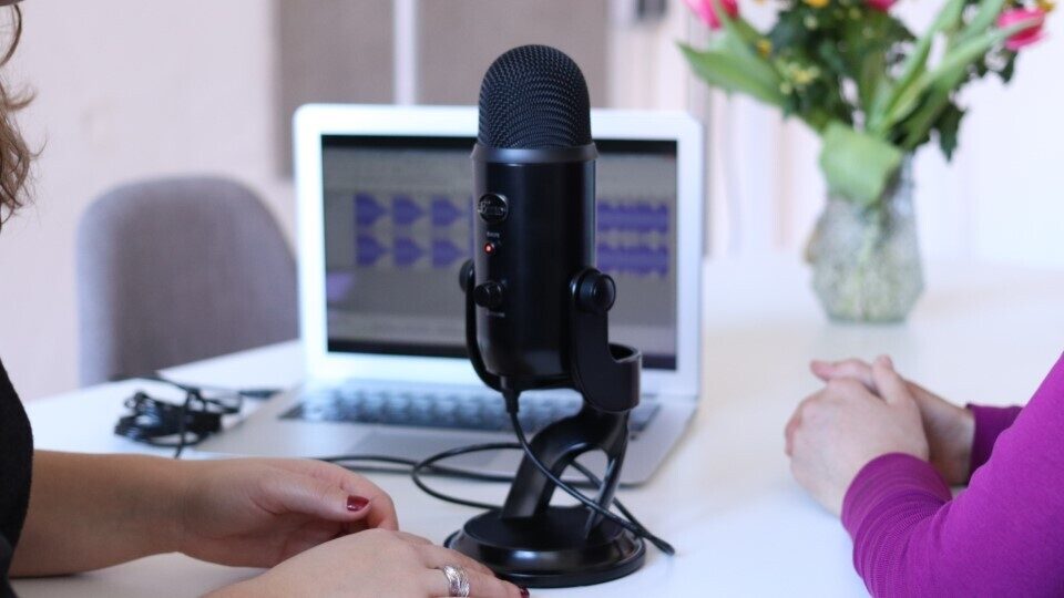 amazon to buy podcast maker wondery amazon to buy podcast maker wondery
