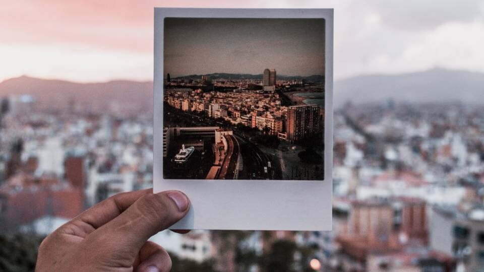 Polaroid: Πώς μια αφελής ερώτηση οδήγησε σε µια ιστορική ανακάλυψη