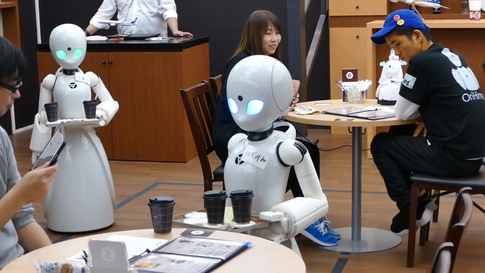 Ιαπωνία: Ρομπότ-σερβιτόροι που ελέγχονται από παράλυτους ανθρώπους