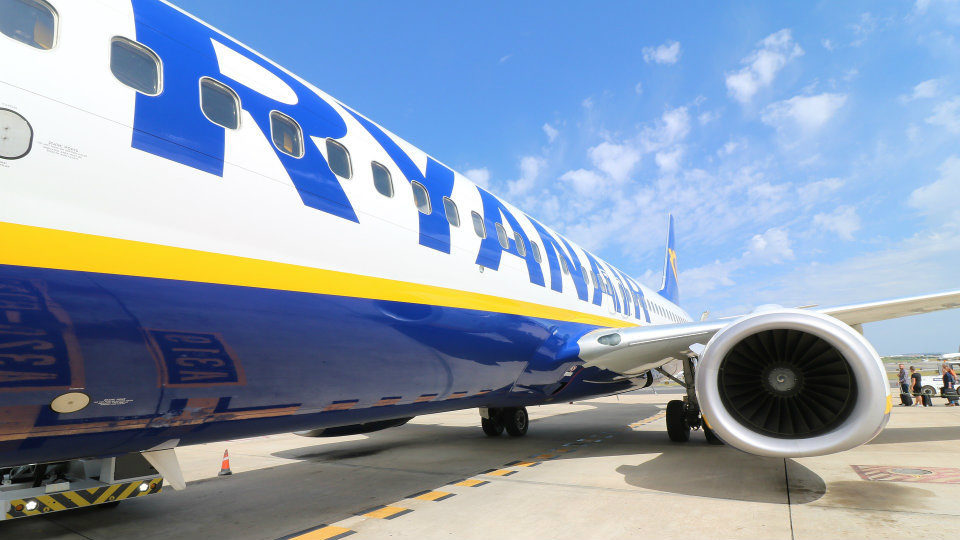 Ryanair: Τέλος οι δωρεάν χειραποσκευές βάρους έως 10 κιλών
