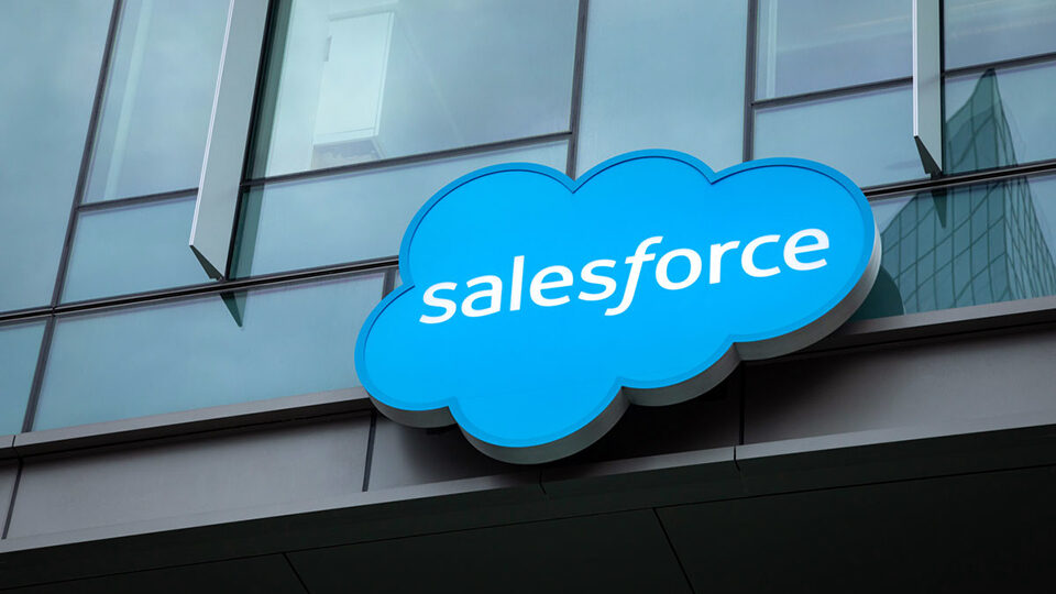 Έρευνα Salesforce: Μόλις το 11% των CIΟ έχει υιοθετήσει πλήρως την Τεχνητή Νοημοσύνη