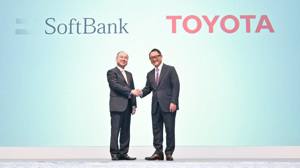 Στρατηγική συμφωνία Toyota & Softbank για τα αυτοοδηγούμενα οχήματα