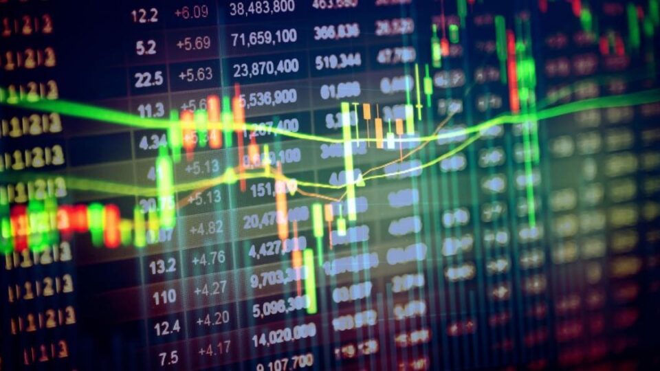 Αύξηση 12% στα διανεμόμενα μερίσματα σε σχέση με το 2022, στα 2 δισ. ευρώ