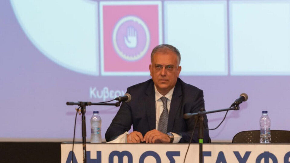 Θεοδωρικάκος: Η πρόσβαση στο ίντερνετ είναι εύκολη, άμεση και φθηνή. Δεν είναι όμως ακίνδυνη