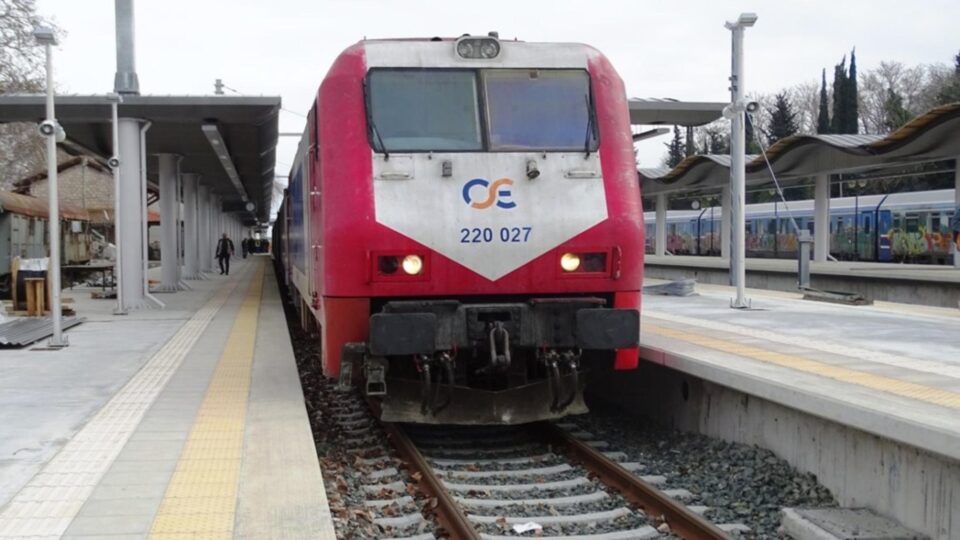 ΟΣΕ: Υπό τάση και πάλι η γραμμή Αθήνα - Οινόη