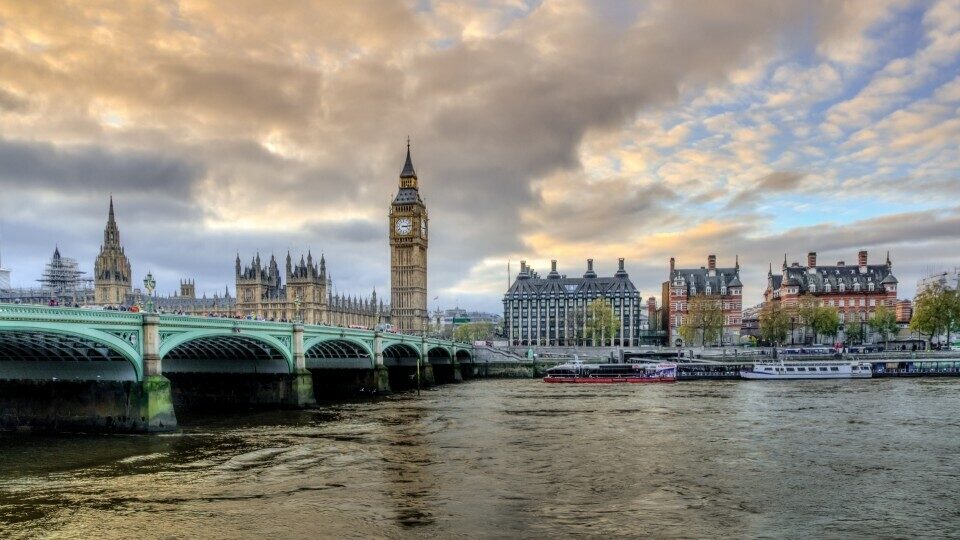 Λονδίνο: Τι κάνει ιδιαίτερη την βρετανική πρωτεύουσα, τη «χώρα» εντός μια χώρας;