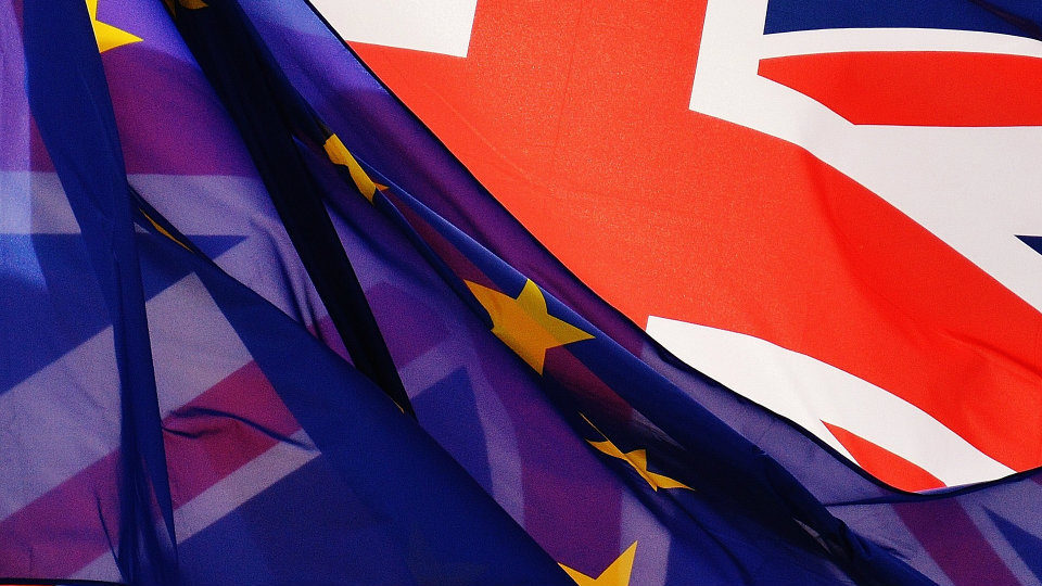 Brexit: ​Η ΕΕ απειλεί να χρησιμοποιήσει «όλα τα μέτρα που έχει στη διάθεσή της»