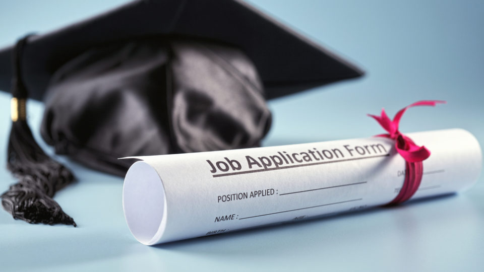 10 Πανεπιστημιακά Τμήματα που σε βγάζουν κατευθείαν στην αγορά εργασίας!