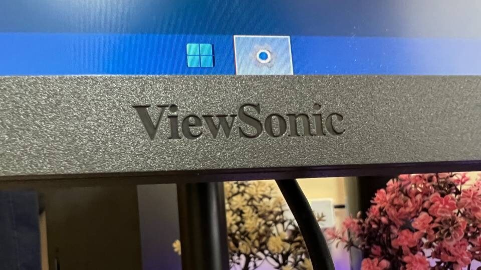 Viewsonic ColorPro VP2776: Επαγγελματικό monitor με... ιδιαιτερότητες