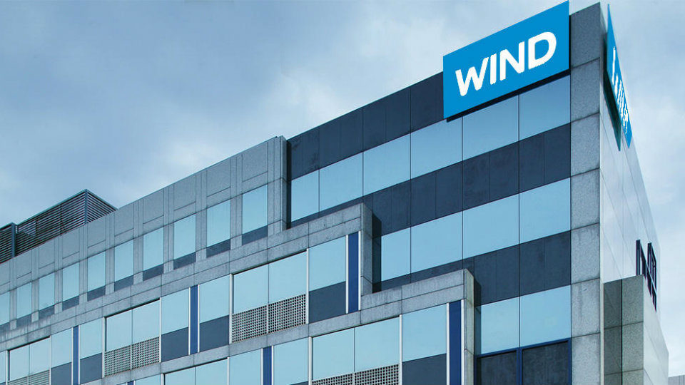 Wind: Αυξημένη χρήση mobile data τις γιορτές - «Απόλυτος κυρίαρχος» το Facebook