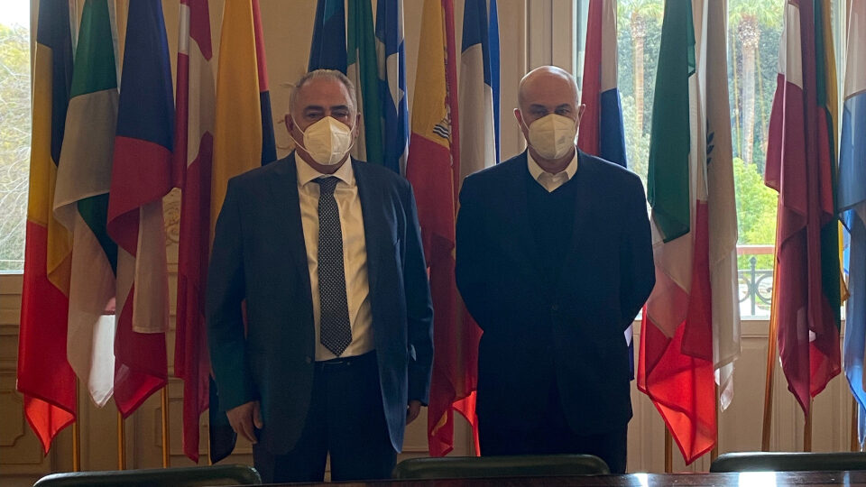 Συνάντηση Χατζηθεοδοσίου - Τσουτσοπλίδη για την εξωστρέφεια των επιμελητηρίων