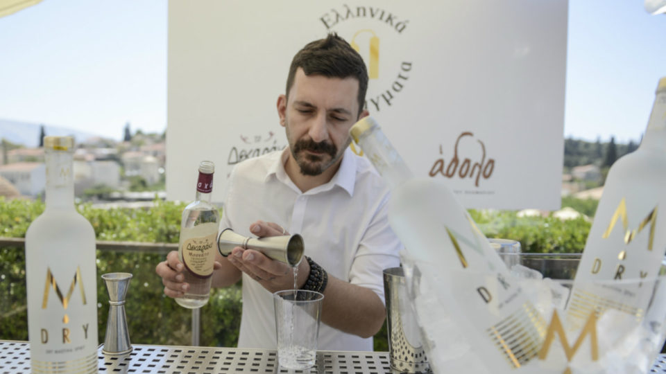 M DRY Mastiha, Ούζο Πλωμαρίου Άδολο και Τσίπουρο Δεκαράκι στο 1ο Aegean Cocktails & Spirits Festival