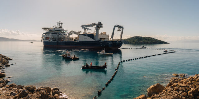 Συμφωνία για την ηλεκτρική διασύνδεση με Κύπρο – Πώς θα καταστεί βιώσιμο το έργο