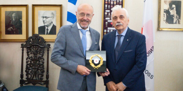 Ο πρόεδρος του Ε.Ε.Σ. σε συνάντηση με τον υφυπουργό Υγείας, Δ. Βαρτζόπουλο