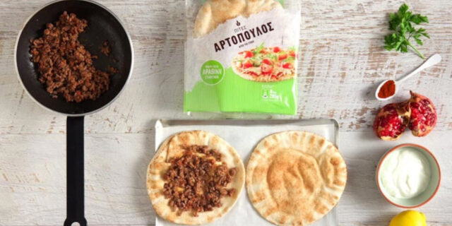 Η Food For Thought ανέλαβε τον νέο σχεδιασμό για τις αραβικές πίτες ΑΡΤΟΠΟΥΛΟΣ