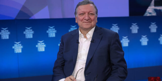 Barroso: «Μπορεί να μην είμαστε σε πόλεμο, αλλά βιώνουμε την τρίτη μεγαλύτερη διένεξη από τους δύο παγκόσμιους πολέμους»