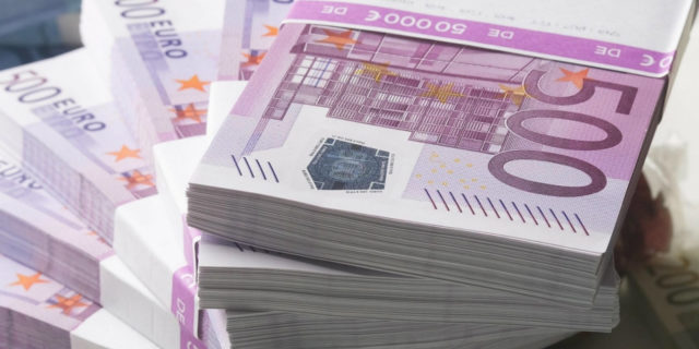 Τέσσερα δισεκατομμύρια ευρώ στην αγορά μέσω της Αναπτυξιακής Τράπεζας