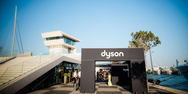 Η Dyson άνοιξε pop-up store στην Ελλάδα, στην Astir Marina, Bουλιαγμένης