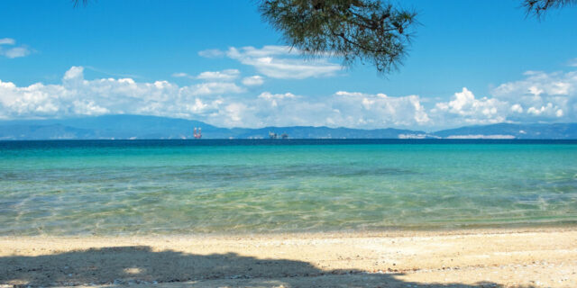 Προσβάσιμες 55 παραλίες στην Κύπρο για άτομα με κινητικές δυσκολίες