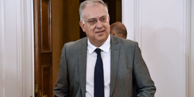 Θεοδωρικάκος: Απεντάσσονται αυτοδικαίως επενδυτικά σχέδια των Αναπτυξιακών Νόμων 2004 και 2011 που δεν υλοποιήθηκαν