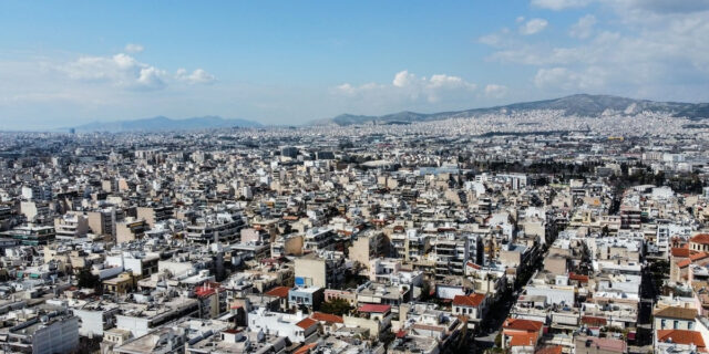 Το «πλυσταριό» στη Ν. Σμύρνη και οι Έλληνες που ψάχνουν ακίνητα 20ετίας
