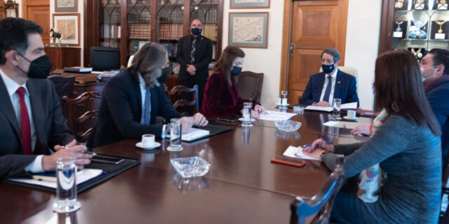 Συνάντηση Αναστασιάδη - Προέδρου ΔΕΦΑ για την πορεία έργων υποδομών LNG