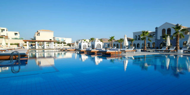 Το Anemos Luxury Grand Resort υποψήφιο σε 3 κατηγορίες στα World Luxury Hotel Awards