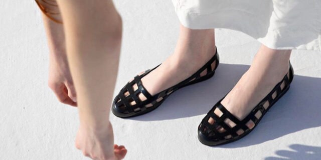 Η επιστροφή των Jelly Shoes από την παιδική μας ηλικία
