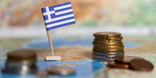 Ελληνική οικονομία: Πιο ήπια ανάπτυξη, λιγότερες επενδύσεις παγίων - διατήρηση της υπεραπόδοσης έναντι της Ευρωζώνης