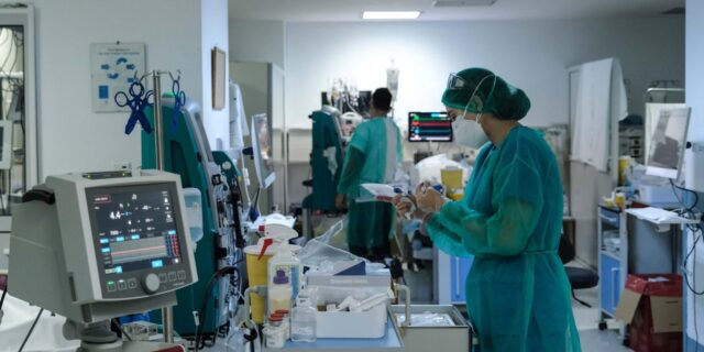ΕΣΠΑ: 15,3 εκατ. για ενεργειακή αναβάθμιση των Νοσοκομείων Πειραιά Μεταξά, Χανίων και Πέλλας