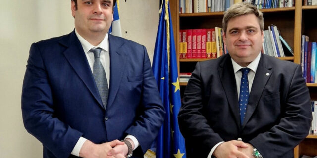 Συνάντηση Πιερρακάκη – ΚΕΕΕ: Στο επίκεντρο η στήριξη της επιχειρηματικότητας