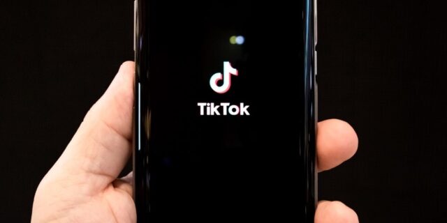 Επανέρχεται το TikTok στις ΗΠΑ μετά την προσωρινή αναστολή της λειτουργίας του