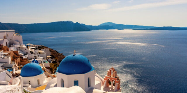 Ρεκόρ για τουρισμό: 13% του ΑΕΠ η άμεση συμβολή στην ελληνική οικονομία