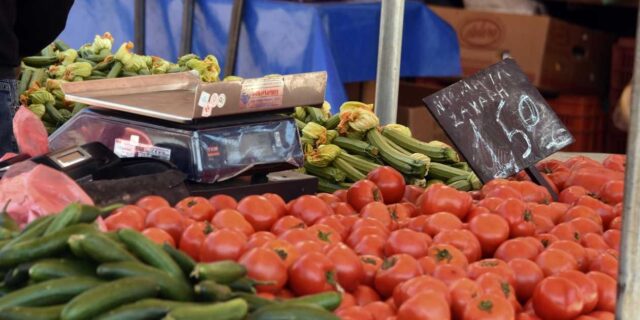 Πόσοι Έλληνες αντιμετωπίζουν σοβαρή ανεπάρκεια τροφής σήμερα;