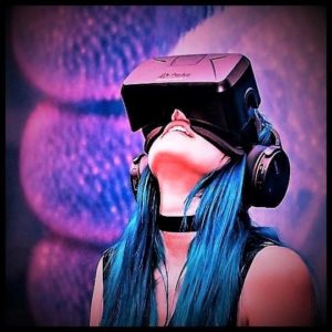 Ζήσε πέρα από τα όρια μπαίνοντας στην εικονική πραγματικότητα του VR planet!