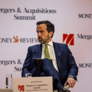 Δ. Ψαρρής (Bain & Company): «Το ζητούμενο πλέον δεν είναι μόνο το αν θα υπάρξουν deals, αλλά ποιος θα επενδύσει»
