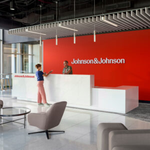 Johnson & Johnson: Νέα εποχή ως παγκόσμια εταιρεία υγειονομικής περίθαλψης με ανανεωμένη ταυτότητα